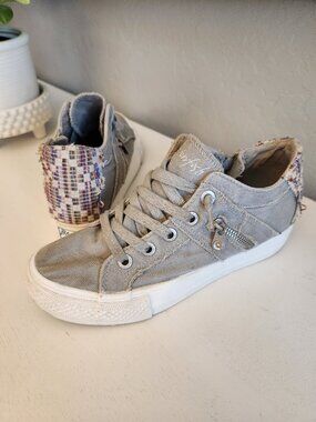 Blowfish Malibu Melondrop Sneakers | Size 9